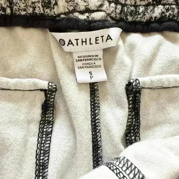 Athleta Farallon Short | Pebbles Texture Black | SZ M - Picture 9 of 11